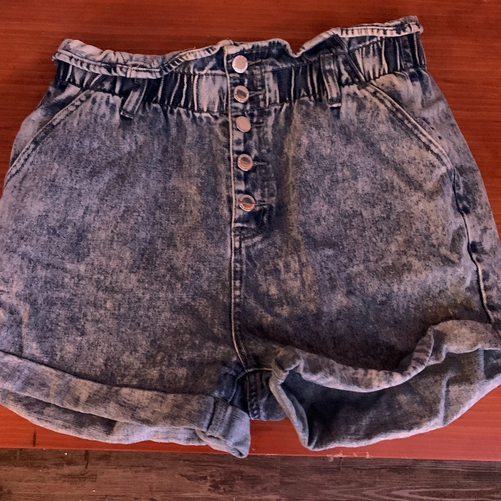 Elastic waist band Jean shorts